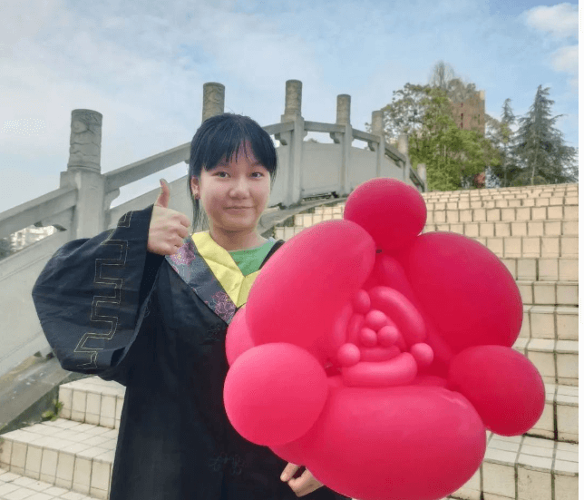 成都大學(xué)商學(xué)院