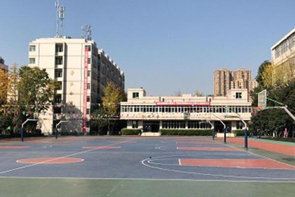 四川省工業(yè)貿(mào)易學校