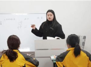 2023年成都華商理工職業(yè)學校報名條件_招生方式