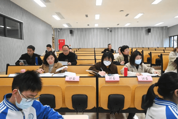 眉山天府新區(qū)一中