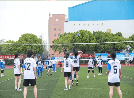 成都市彭州市中學(xué)