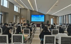 四川省彭州中學屬于重點中學嗎_校園環(huán)境