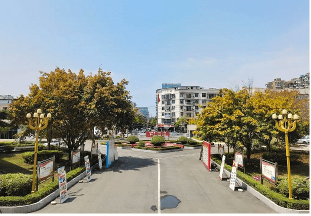 四川國盛技工學(xué)校