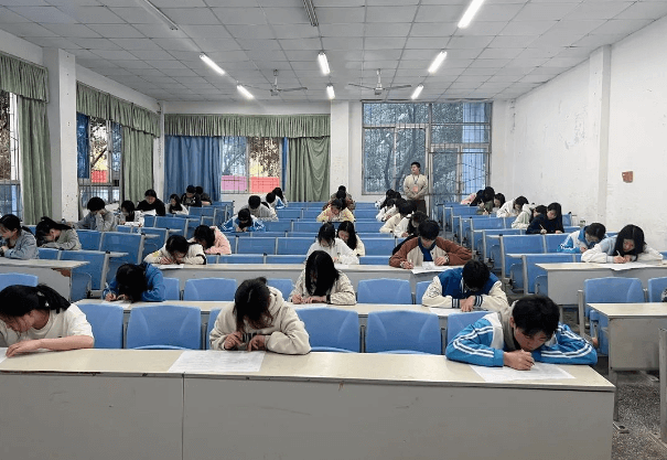 四川國盛技工學(xué)校
