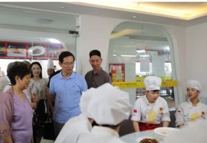 2023年自貢職業(yè)技術(shù)學(xué)校是公辦還是民辦_硬件設(shè)備