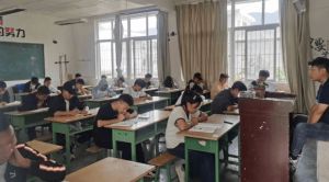 越西縣職業(yè)技術(shù)學校招生專業(yè)_助學政策