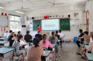 2023年四川省成都市郫都區(qū)第三中學(xué)班級(jí)如何設(shè)置_師資力量