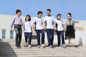 2023年都江堰市領(lǐng)川實(shí)驗(yàn)學(xué)校復(fù)讀報(bào)到時(shí)段_報(bào)到流程