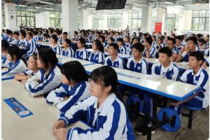 2024年成都佳興外國(guó)語(yǔ)學(xué)校班級(jí)設(shè)置_師資力量