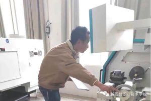 2024年越西縣職業(yè)技術(shù)學校收費標準_助學政策