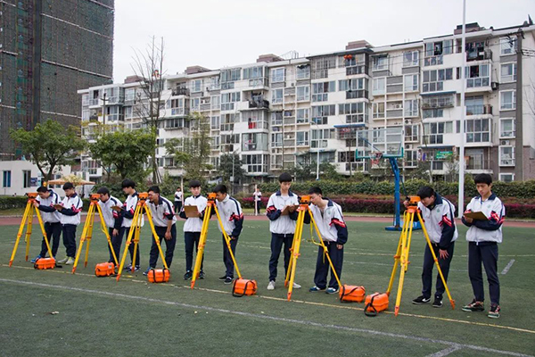 成都職校