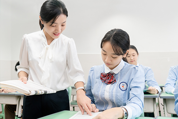 成都市金牛區(qū)實(shí)外高級(jí)中學(xué)招生簡(jiǎn)章
