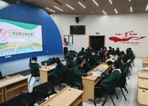 2024年成都外國(guó)語(yǔ)學(xué)校招生對(duì)象_招生流程