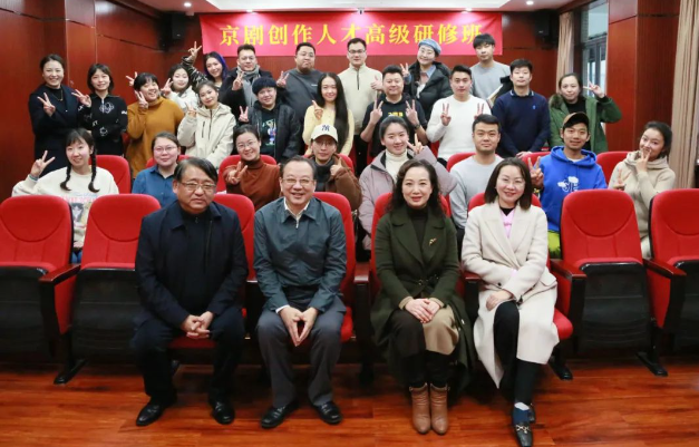 成都市文化藝術學校