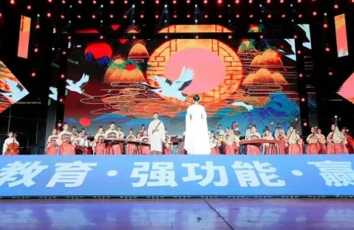 成都市彭州市中學(xué)
