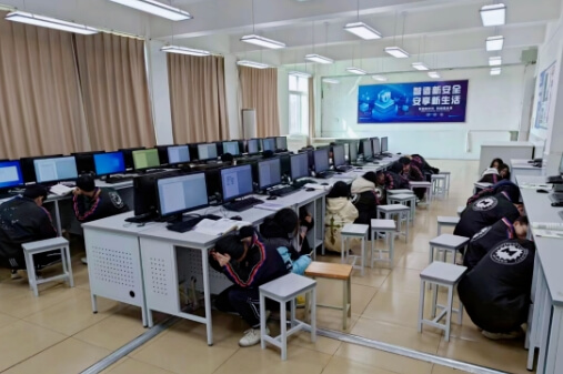 成都市現(xiàn)代制造職業(yè)技術(shù)學(xué)校