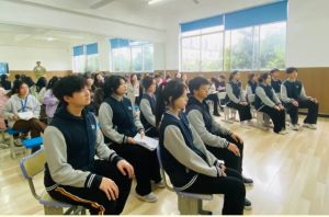 播音表演專業(yè)哪所學(xué)校好_四川現(xiàn)代現(xiàn)代藝術(shù)學(xué)校播音專業(yè)怎么樣