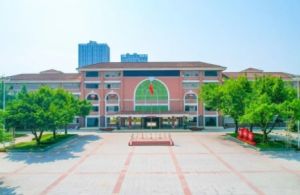 2024年崇慶中學(xué)強(qiáng)基班招生簡(jiǎn)章_收費(fèi)高不高