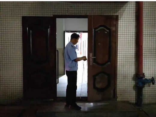 成都廣信職業(yè)學(xué)校