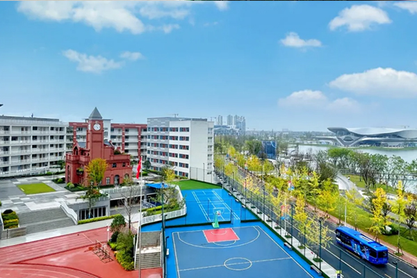 華愛學校招生