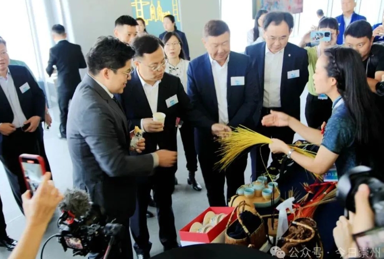 成都泛美航空旅游職業(yè)學(xué)校學(xué)