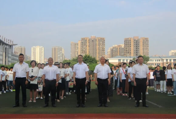四川省商貿(mào)學(xué)校
