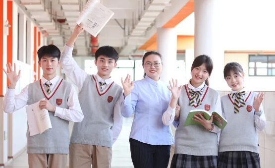 眉山北外附屬東坡外國語學校
