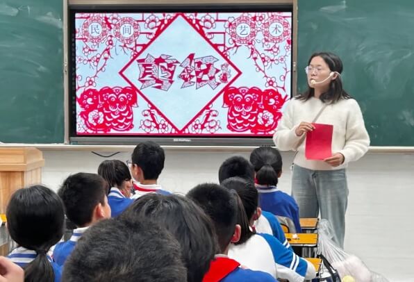 成都市溫江區(qū)光華實驗中學校