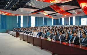 2025年成都師上高中收費多少_收費介紹
