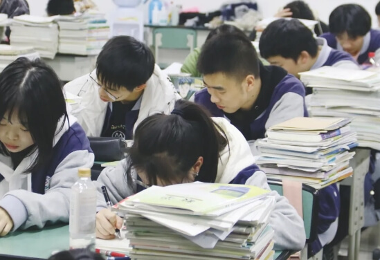 成都廣信數(shù)字技術(shù)職業(yè)學(xué)校