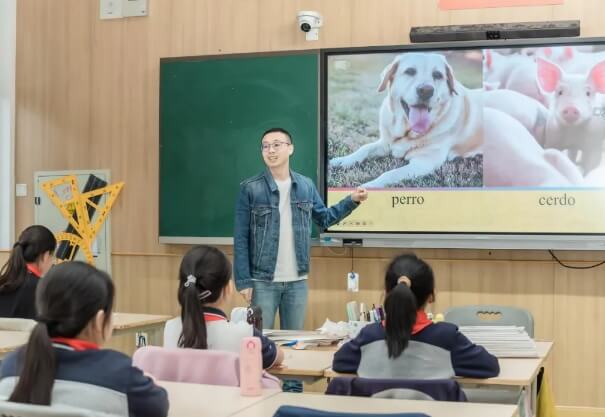 成都新川外國語中學(xué)高中部
