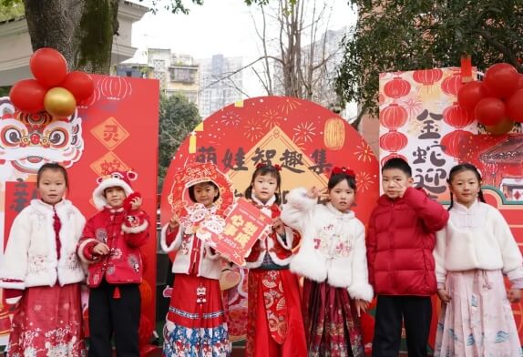 成都新世紀(jì)外國語學(xué)校