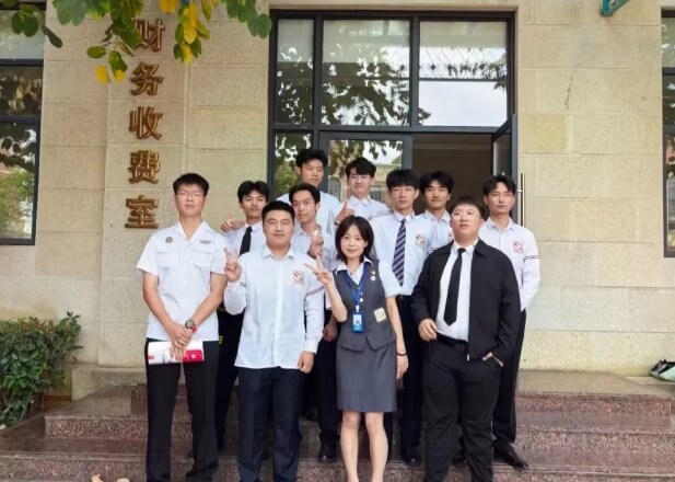 天府新區(qū)航空旅游職業(yè)學(xué)院