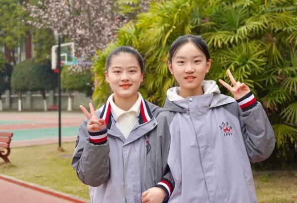 成都新津?yàn)槊鲗W(xué)校