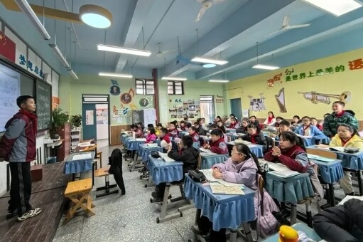 成都市新津區(qū)外國語實(shí)驗(yàn)學(xué)校