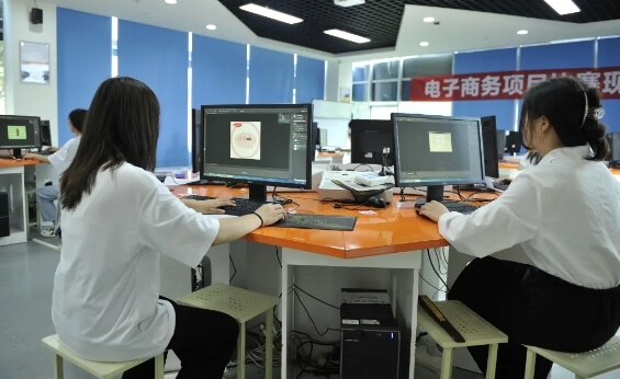 四川希望汽車職業(yè)學院