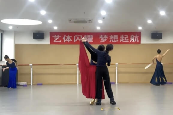 實(shí)外金牛高級(jí)中學(xué)