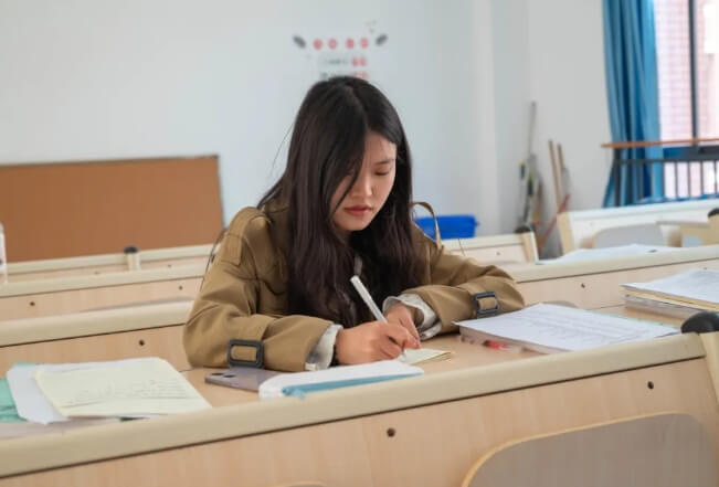 四川科技職業(yè)學(xué)院中職部