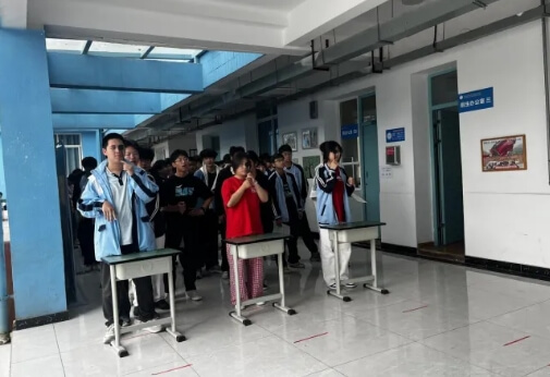 成都新運職業(yè)學(xué)校