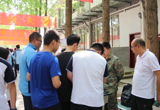 龍泉師一招