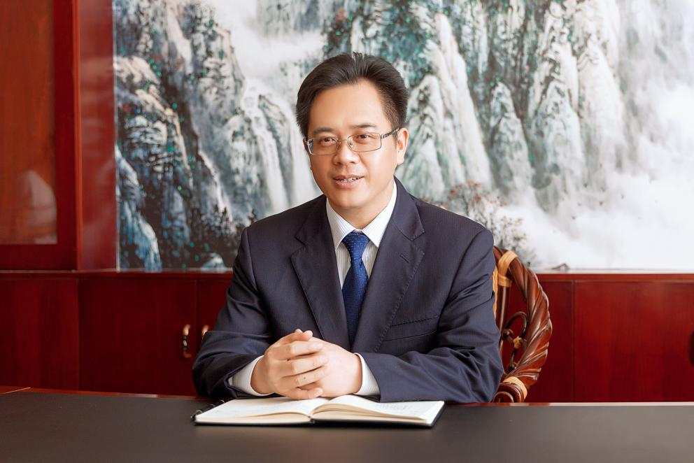 川科外國(guó)語學(xué)校校長(zhǎng)