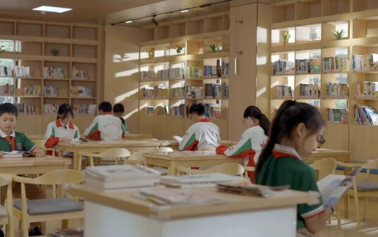 成都市郫都區(qū)博瑞實(shí)驗(yàn)學(xué)校