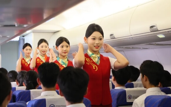 2025年成都泛美航空旅游職業(yè)學(xué)校航空服務(wù)專業(yè)如何_專業(yè)如何