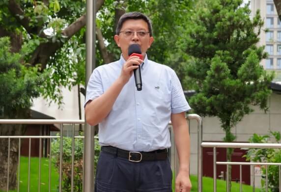 成都佳興外國語學(xué)校