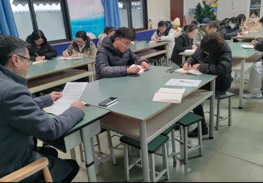 成都佳興外國語學(xué)校