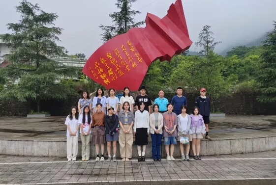 四川省綿竹市職業(yè)中專學校