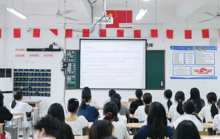 南充工貿(mào)科技職業(yè)學(xué)校